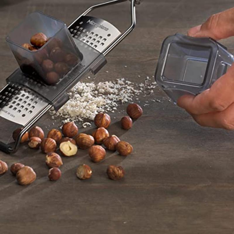 Microplane Finger Protection for Kitchen Graters (Gourmet Series)