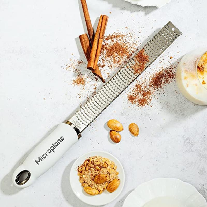 Microplane Premium Series: Spice Grater