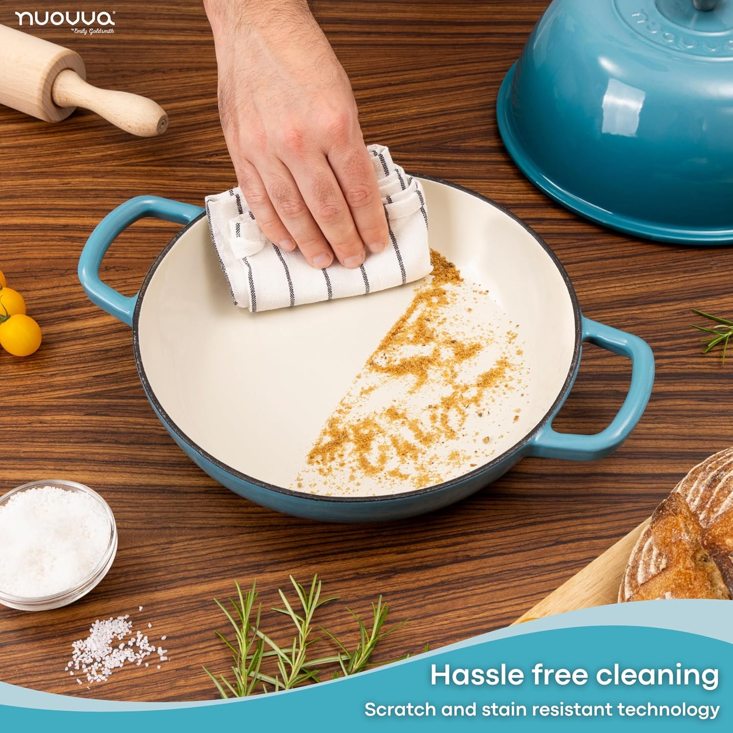 Light Blue Enamelled Cast Iron Dutch Oven Bread Pot - 5.6 Lite - 26cm, by Nuovva